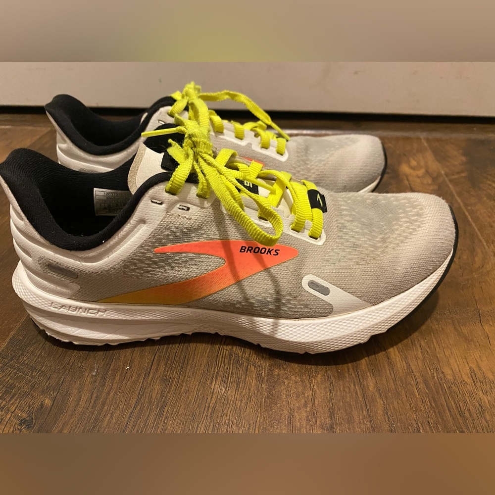 Women’s Brooks Launch 9 Running Shoes